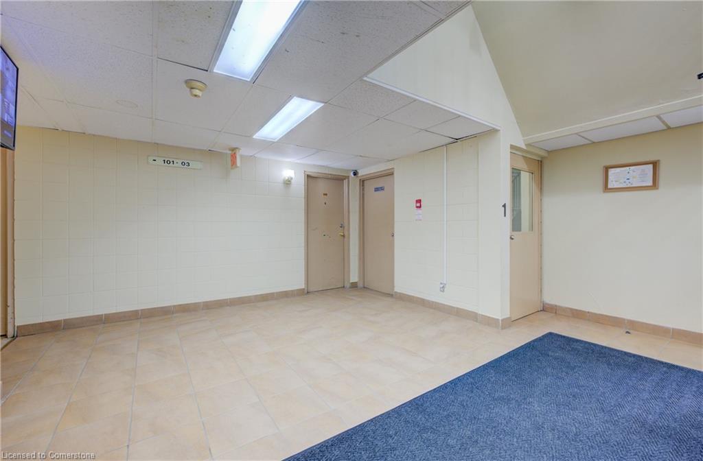 103-185 Kehl Street Property Photo 21