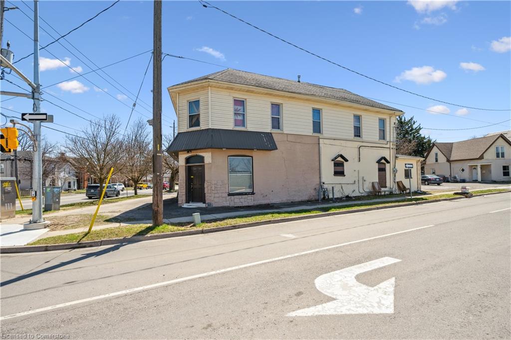 75 - 79 Erie Avenue Property Photo 2