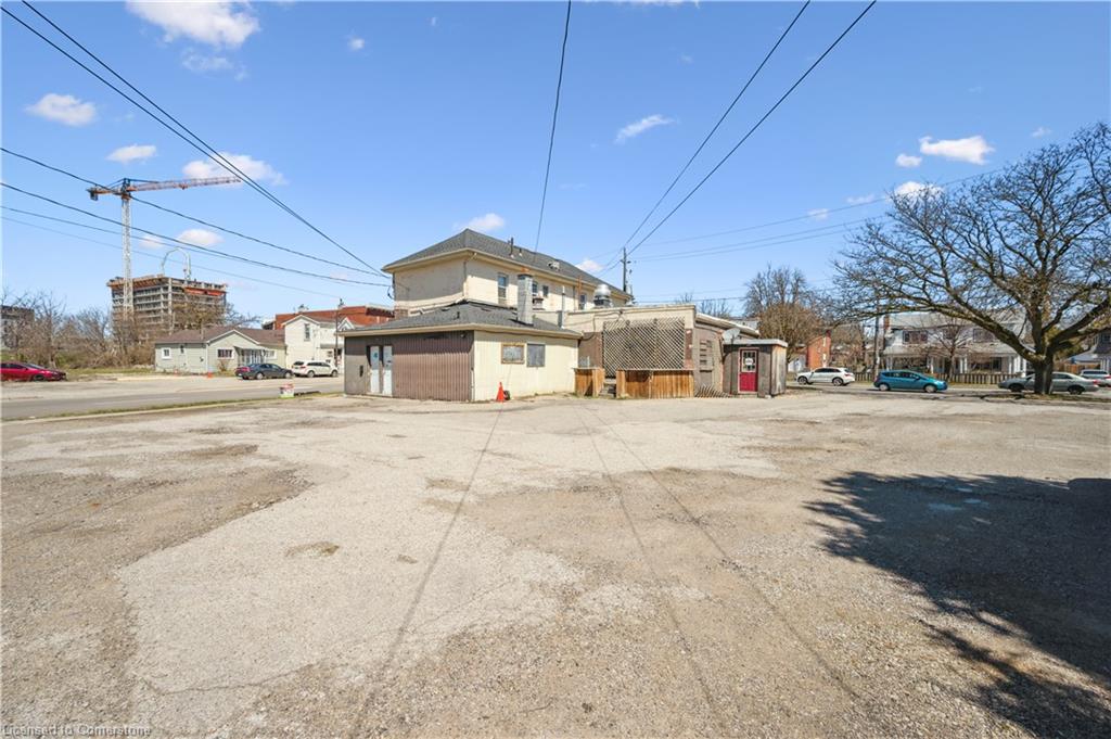 75 - 79 Erie Avenue Property Photo 33