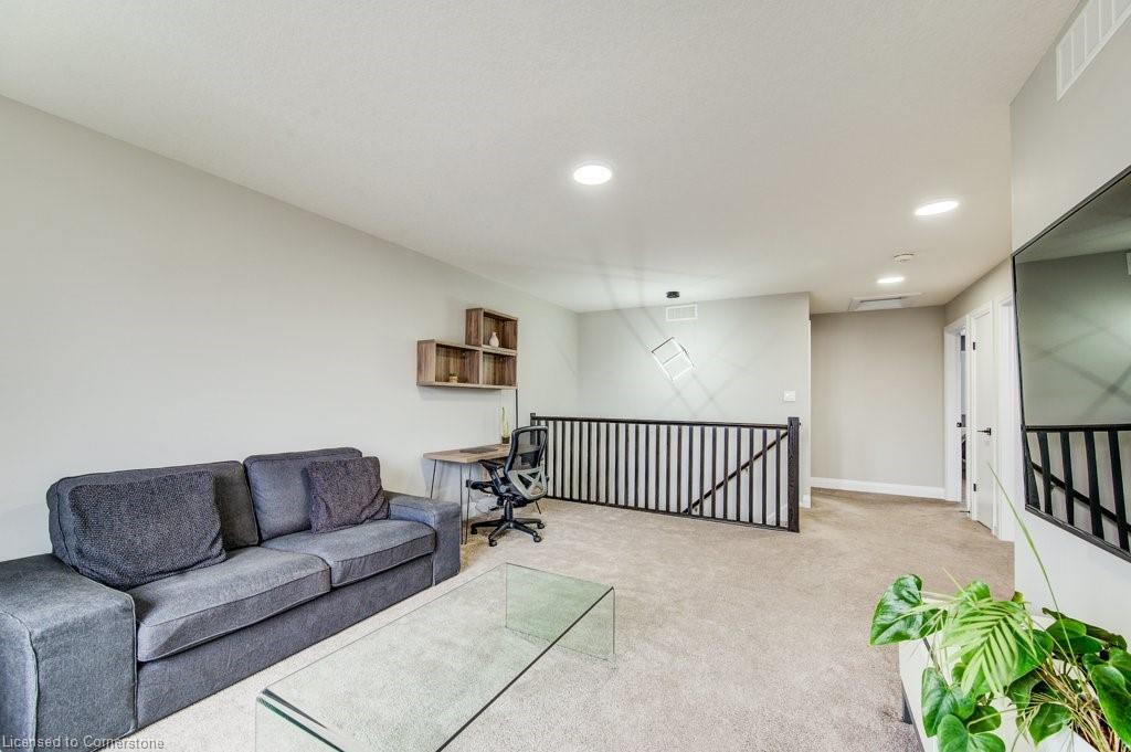192 Snyder Avenue N Property Photo 23