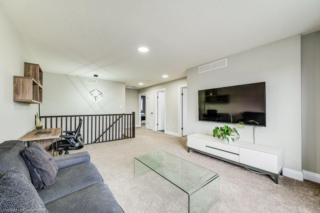 192 Snyder Avenue N Property Photo 24