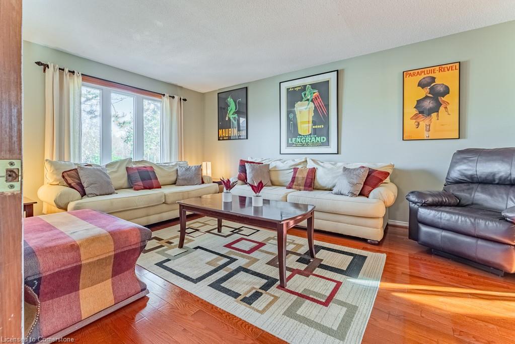 2080 Sixth Line Property Photo 6