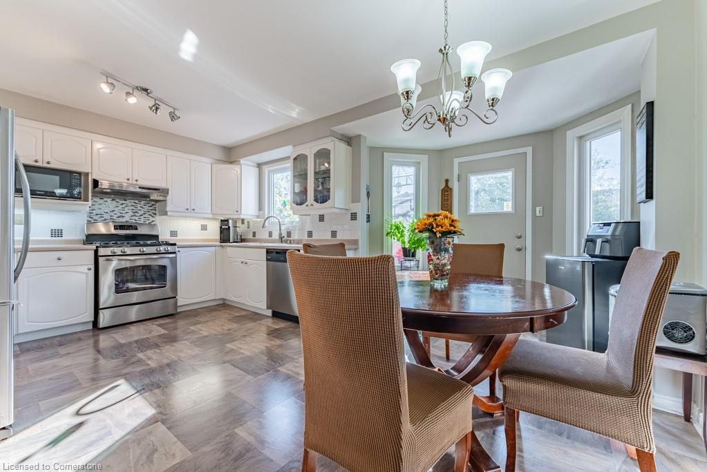 2080 Sixth Line Property Photo 9