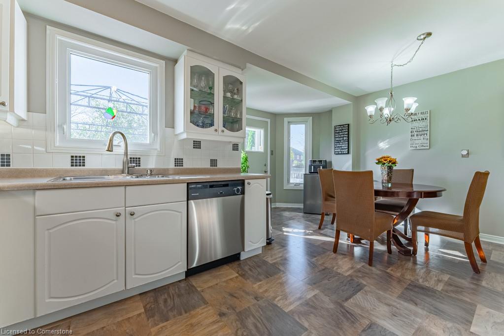 2080 Sixth Line Property Photo 12