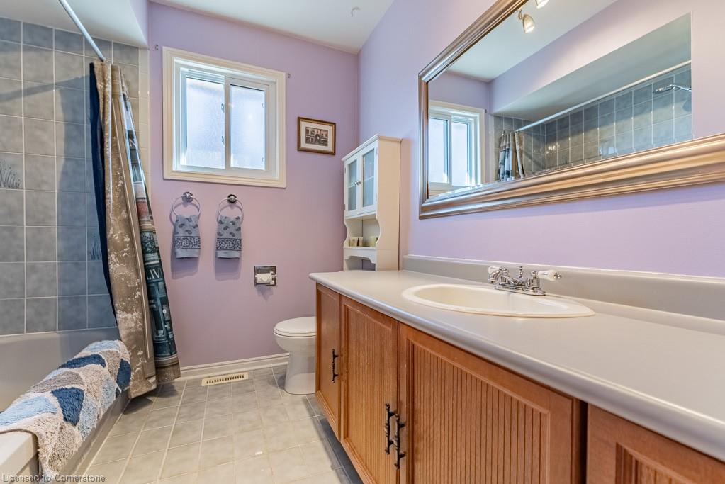 2080 Sixth Line Property Photo 24