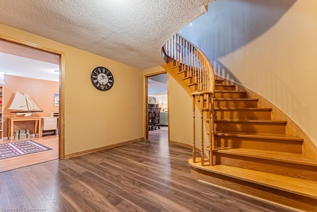 2080 Sixth Line Property Photo 26