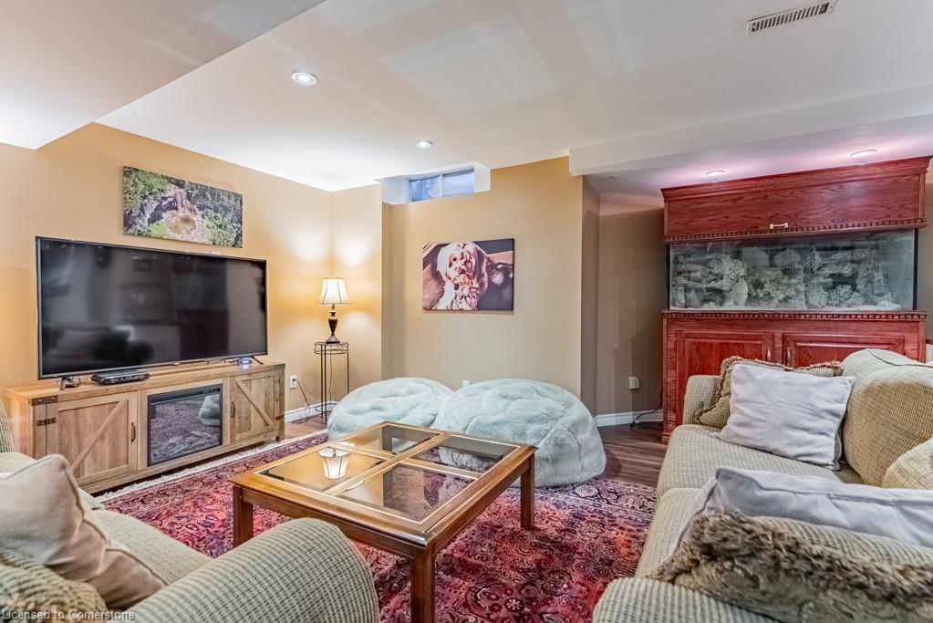 2080 Sixth Line Property Photo 28