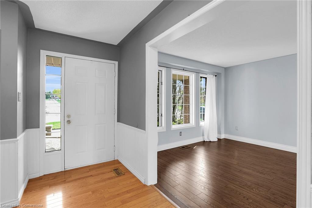 5129 Crimson King Way Property Photo 6