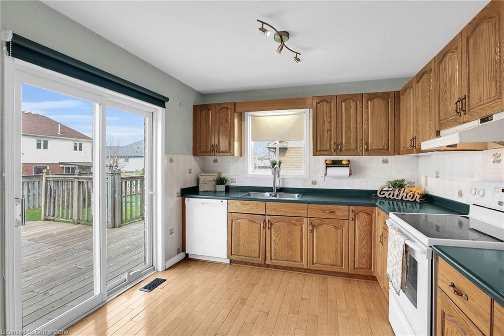 5129 Crimson King Way Property Photo 13