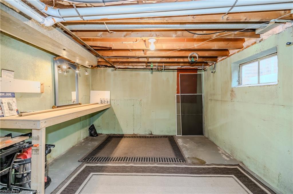 515 Bishop Street N Property Photo 29
