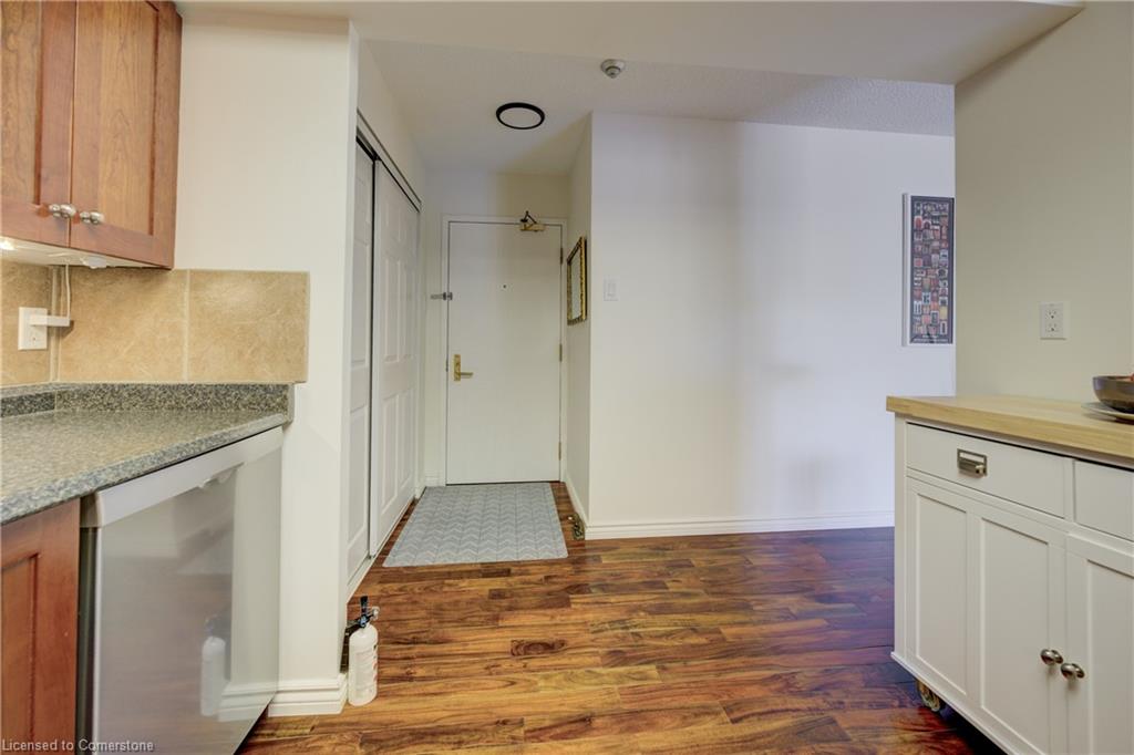509-265 Westcourt Place Property Photo 8