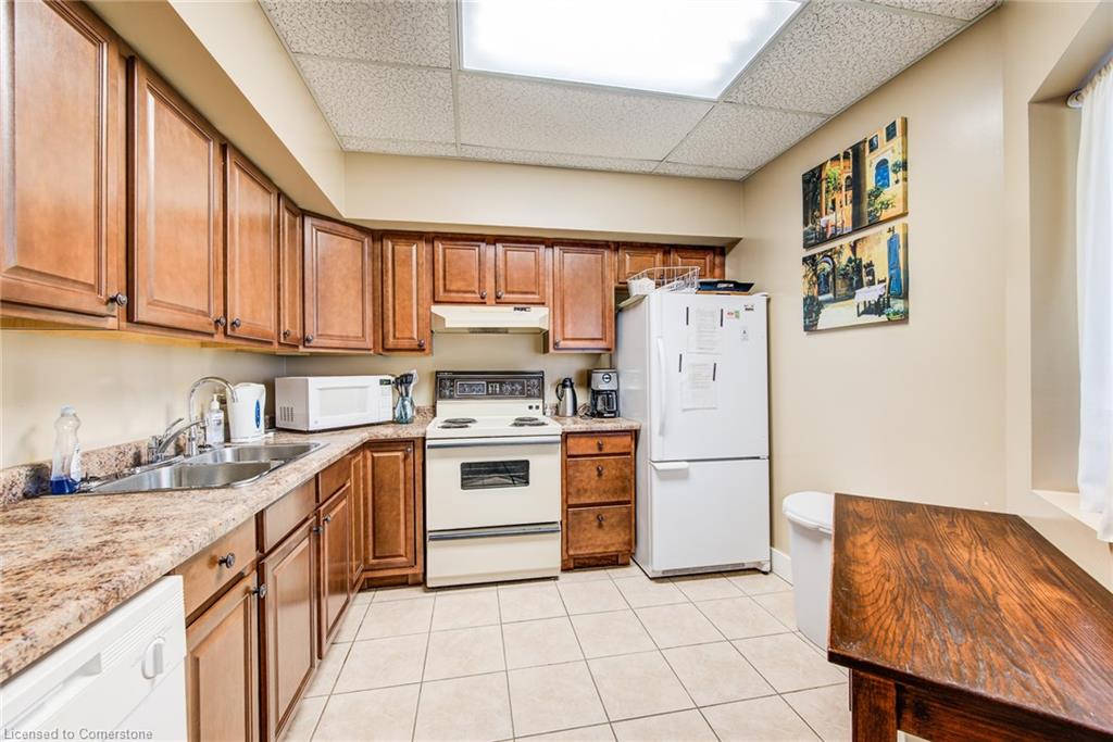 509-265 Westcourt Place Property Photo 32