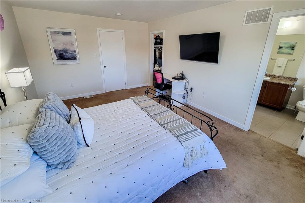 11 Sherway Street Property Photo 21