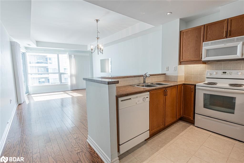 1105-6 Toronto Street Property Photo 7