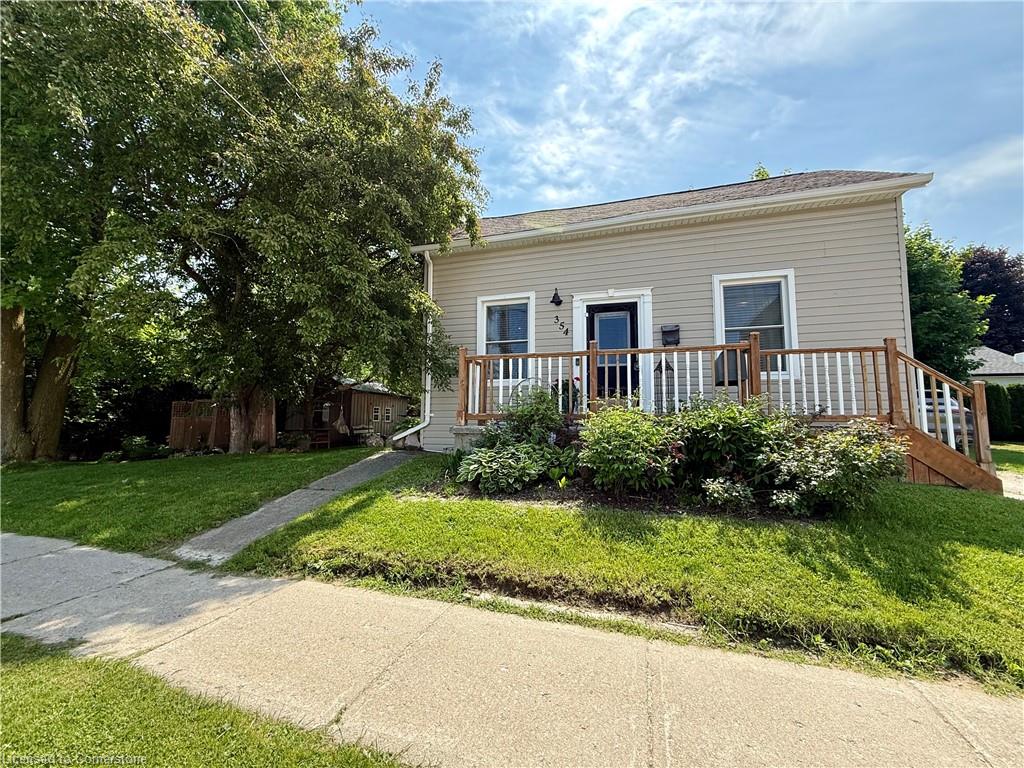 354 Davidson Avenue N Property Photo 3