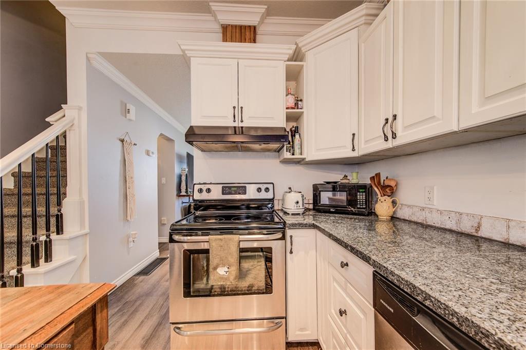 354 Davidson Avenue N Property Photo 18