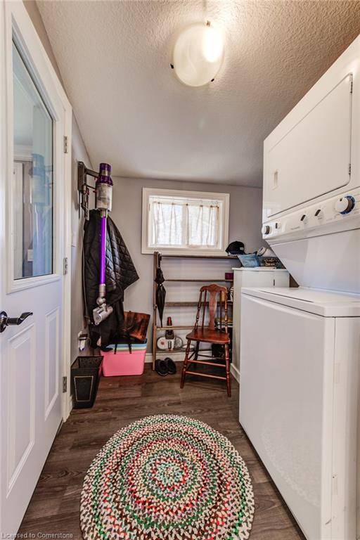 354 Davidson Avenue N Property Photo 19