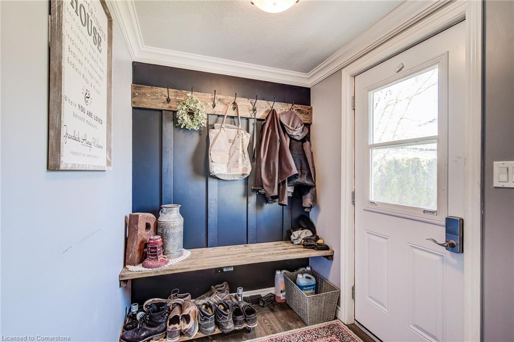 354 Davidson Avenue N Property Photo 20