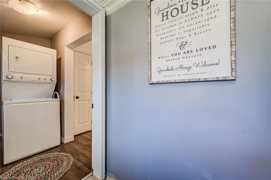354 Davidson Avenue N Property Photo 21