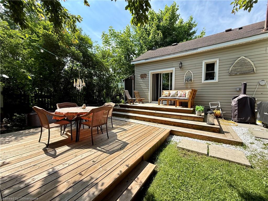 354 Davidson Avenue N Property Photo 24