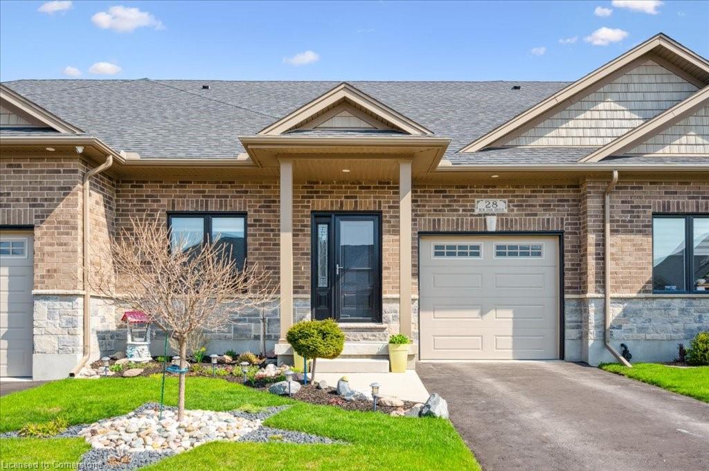 28 Bur Oak Drive Property Photo 2