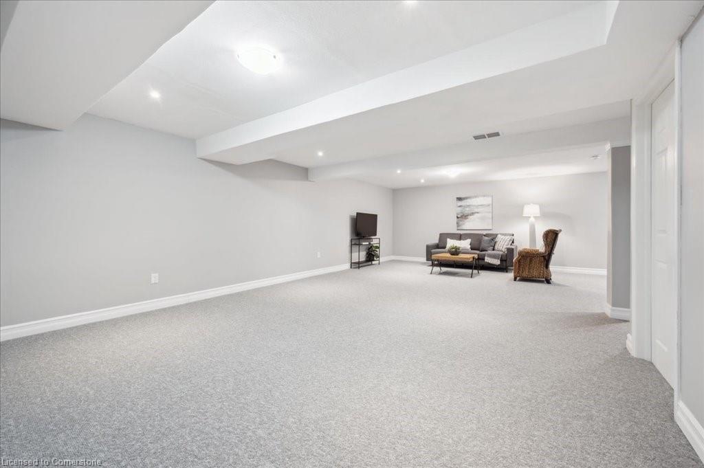 28 Bur Oak Drive Property Photo 20