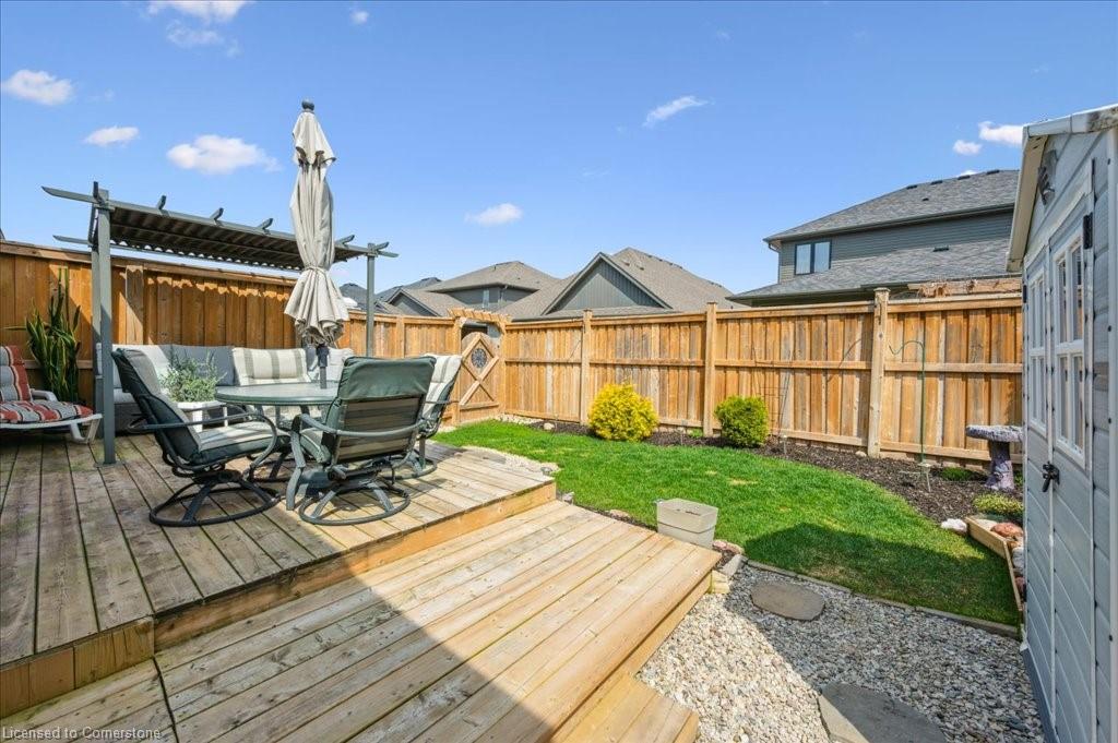 28 Bur Oak Drive Property Photo 27