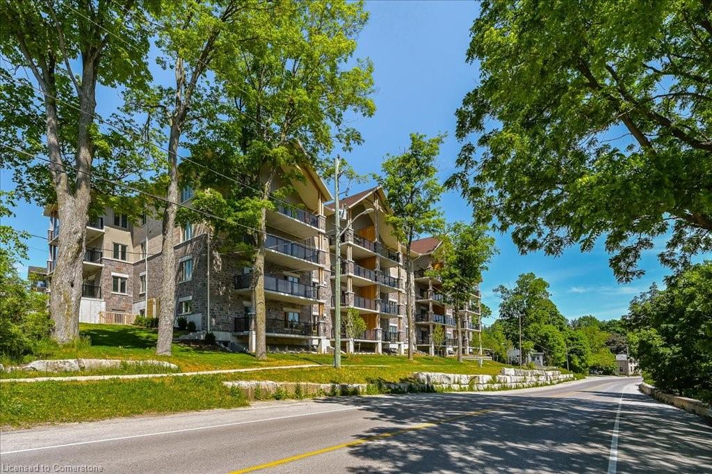 302-19 Stumpf Street Property Photo