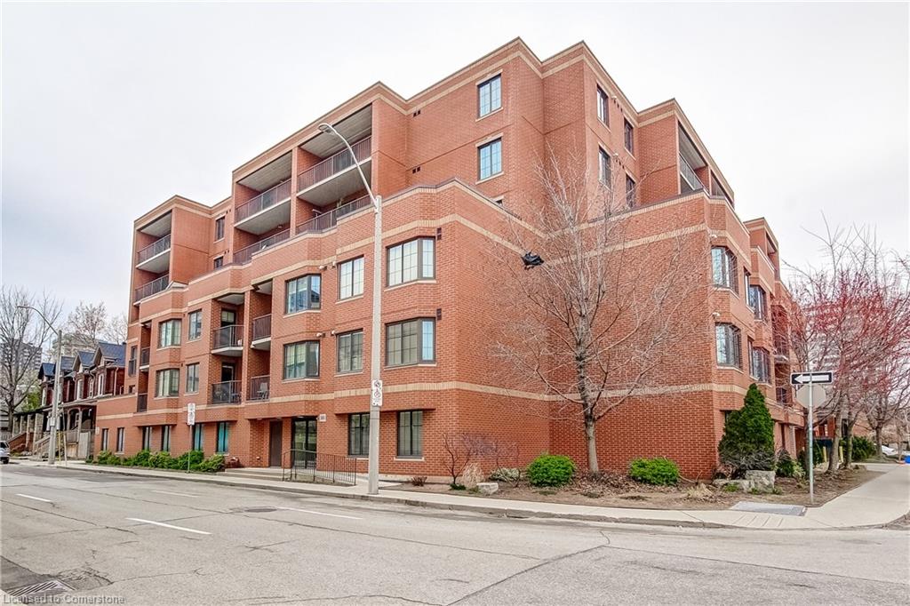 404-47 Caroline Street N Property Photo 1