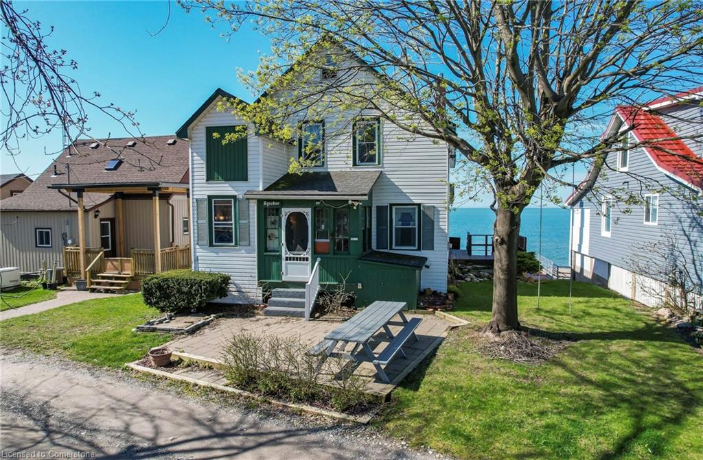 11611 Beach Road W Property Photo