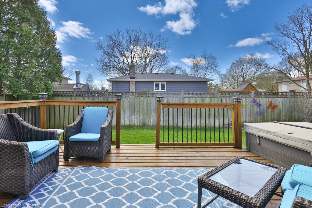 685 Castleguard Crescent Property Photo 37