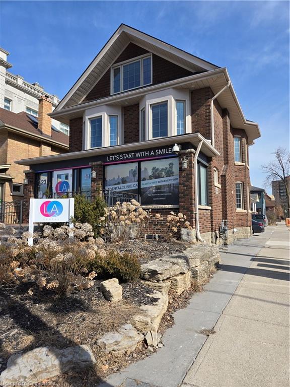 123 Trafalgar Road Property Photo