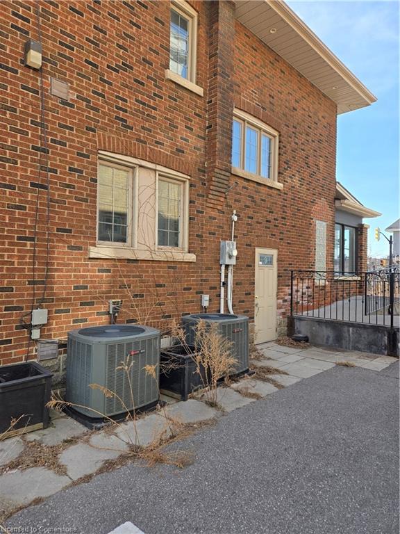 123 Trafalgar Road Property Photo 8