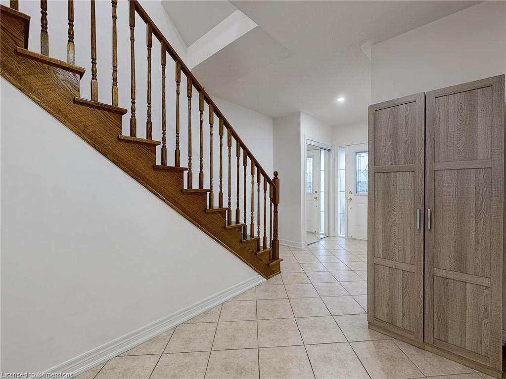 321 Bussel Crescent Property Photo 14