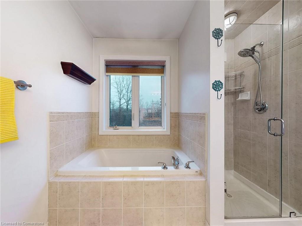 321 Bussel Crescent Property Photo 22