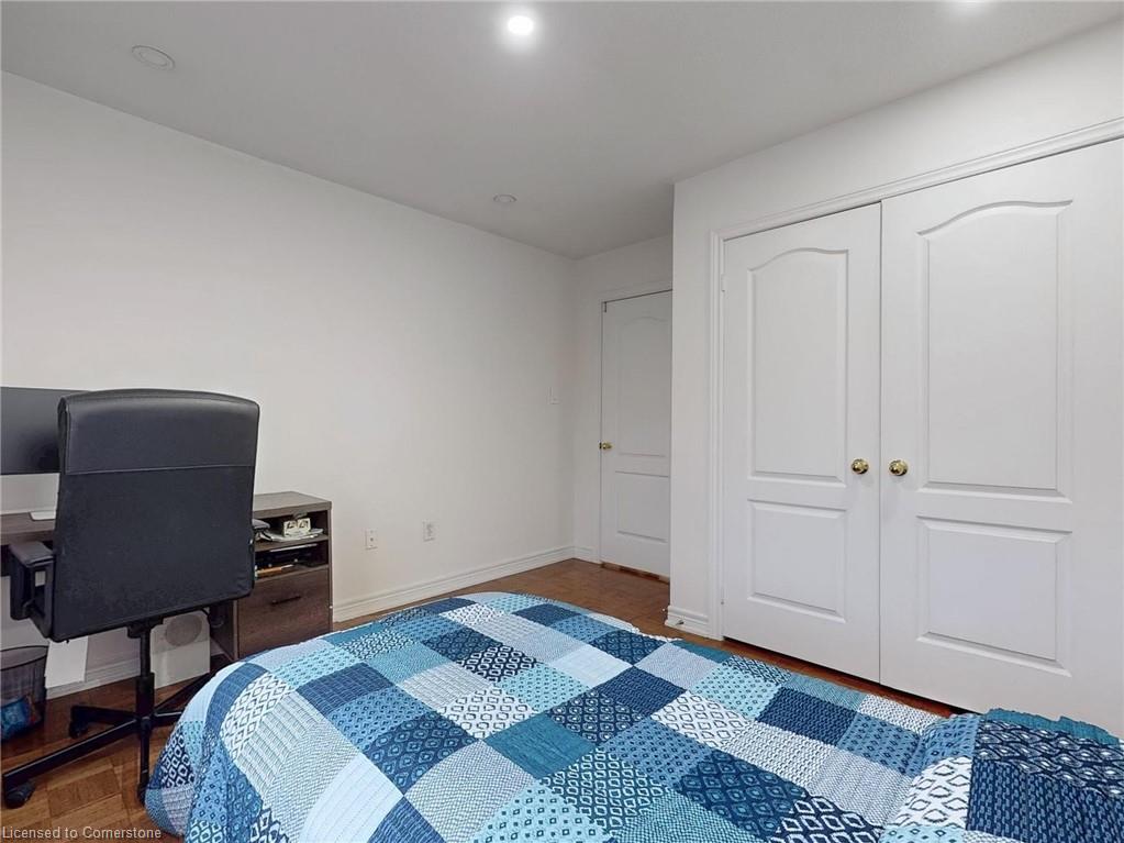 321 Bussel Crescent Property Photo 27