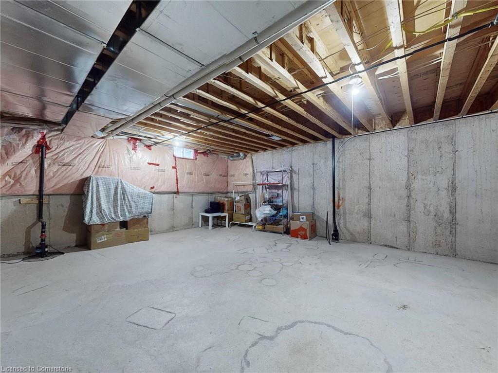 321 Bussel Crescent Property Photo 38