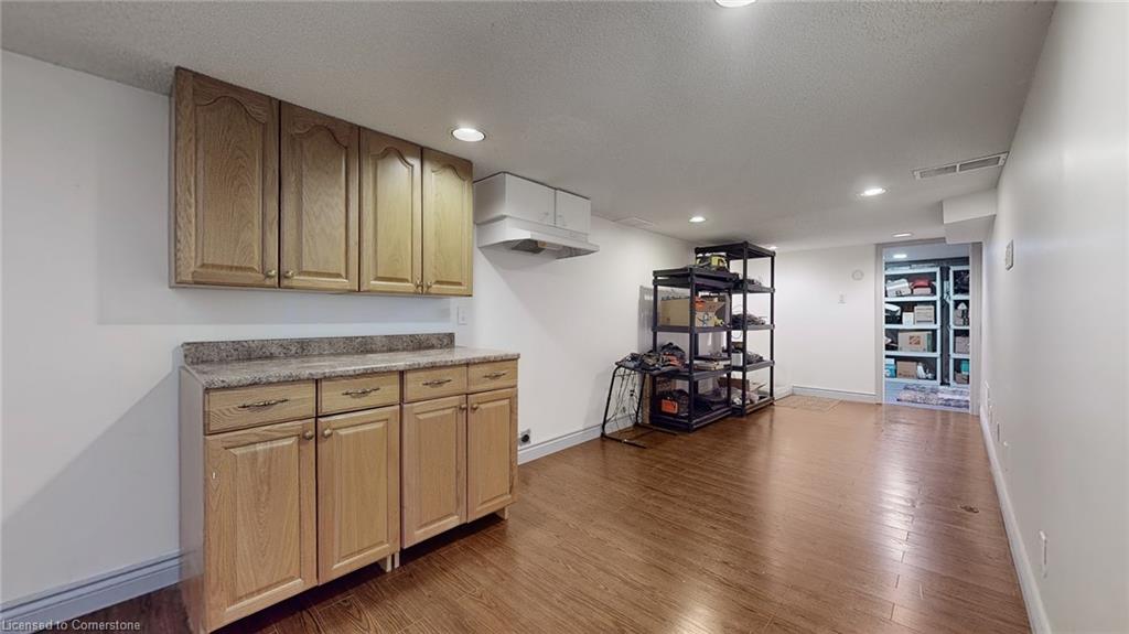 528 Oakwood Drive Property Photo 35
