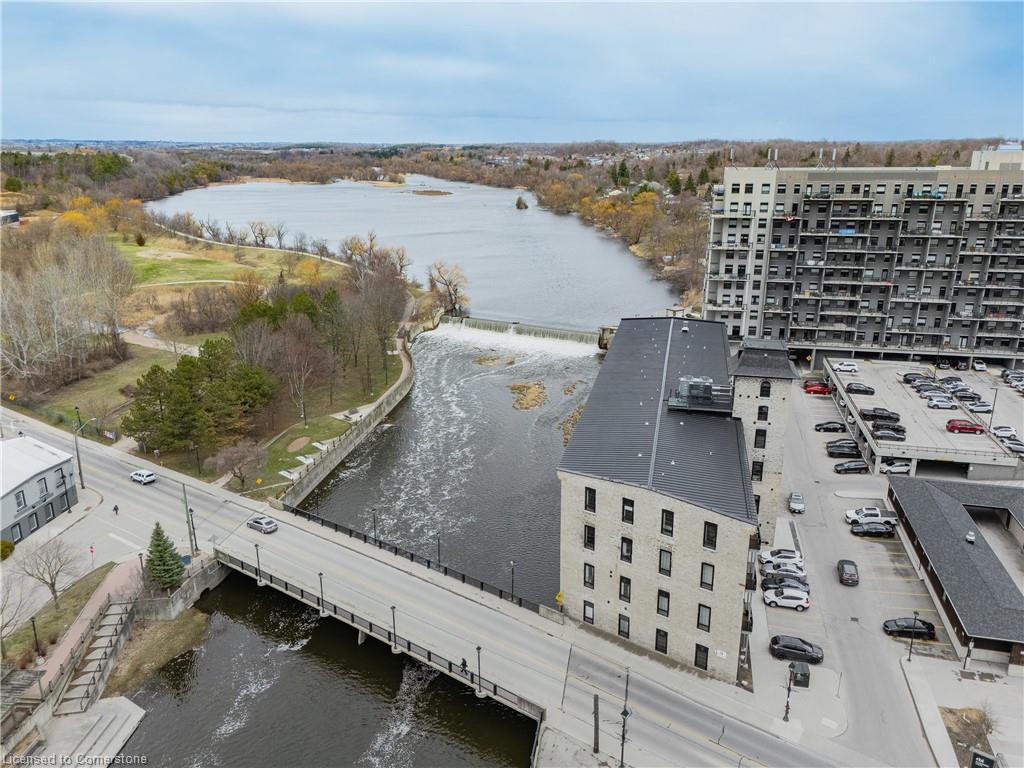 207-19 Guelph Avenue Property Photo 3