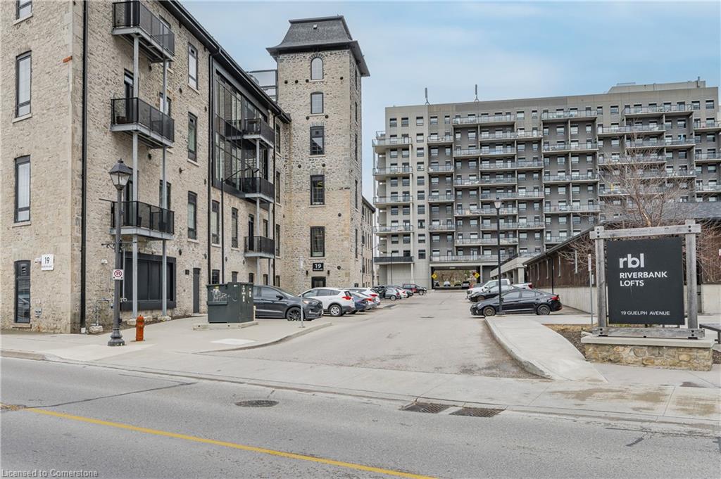 207-19 Guelph Avenue Property Photo 8