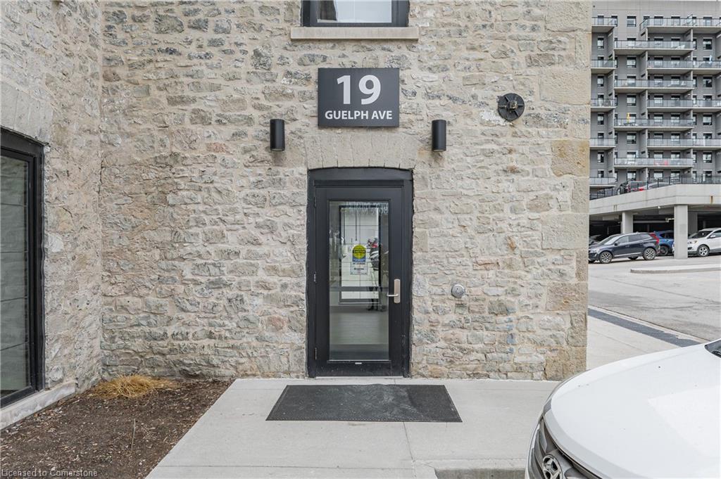 207-19 Guelph Avenue Property Photo 9