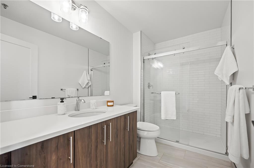 207-19 Guelph Avenue Property Photo 41