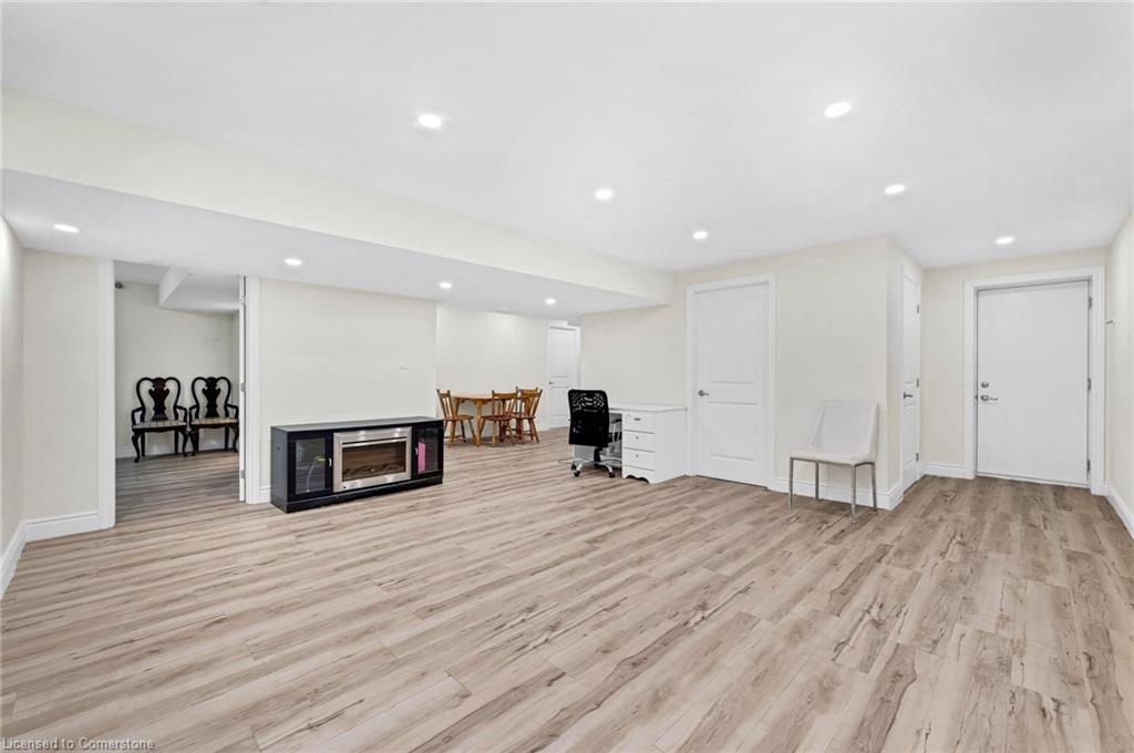 34 Adencliffe Street Property Photo 40