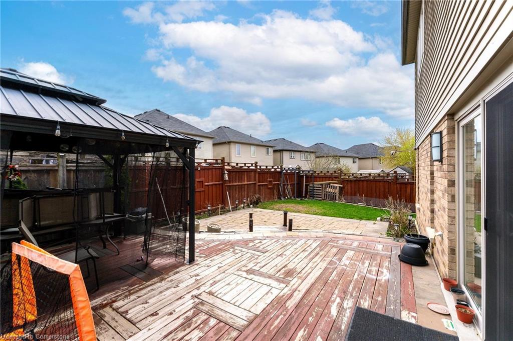 34 Adencliffe Street Property Photo 46