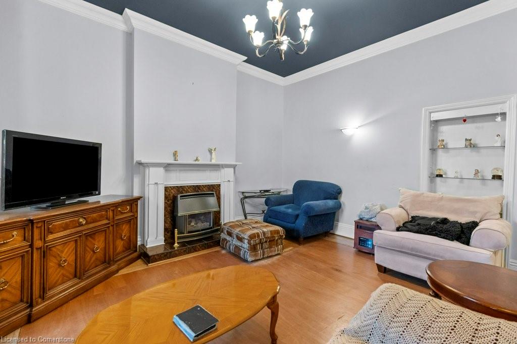 282 Main Street W Property Photo 16