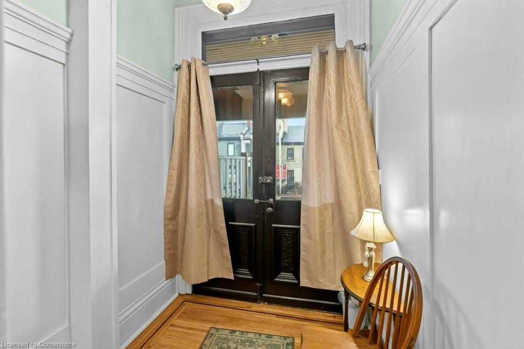 282 Main Street W Property Photo 17