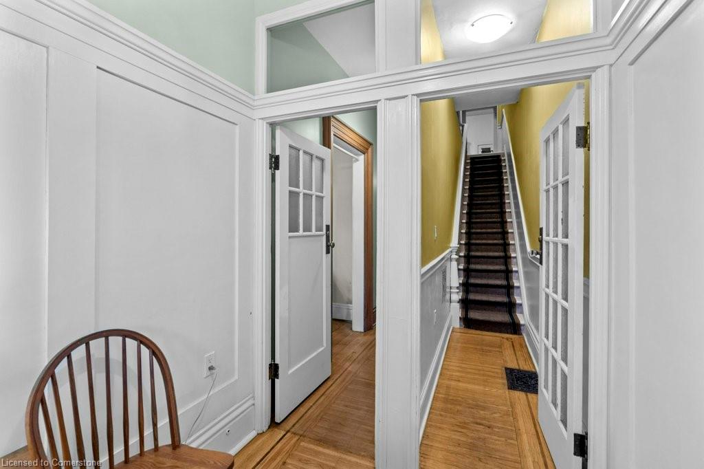 282 Main Street W Property Photo 18