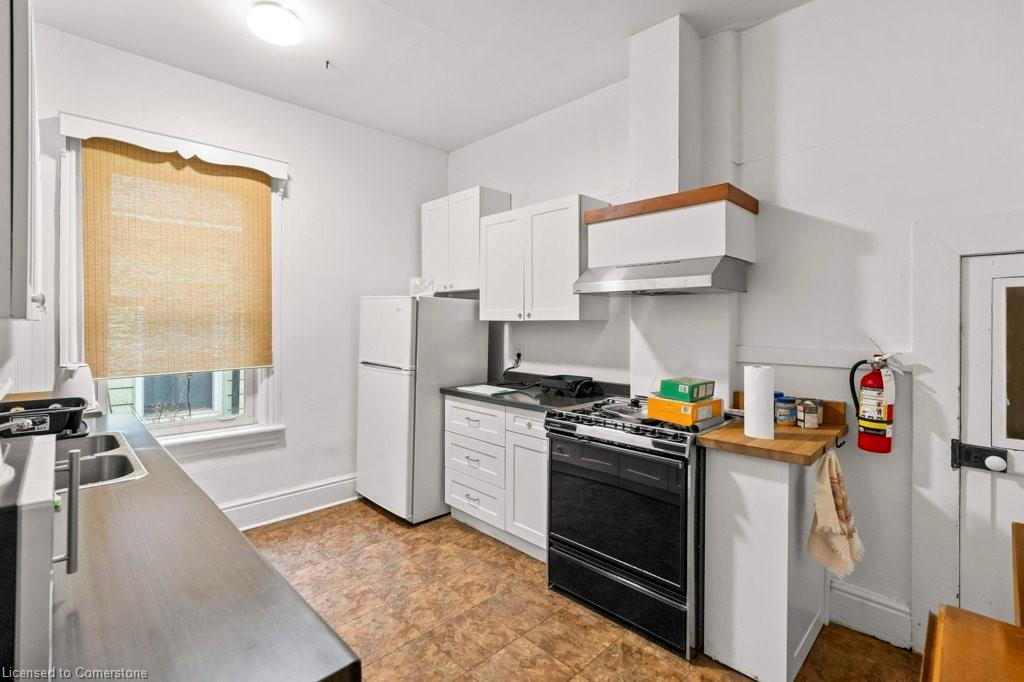 282 Main Street W Property Photo 19