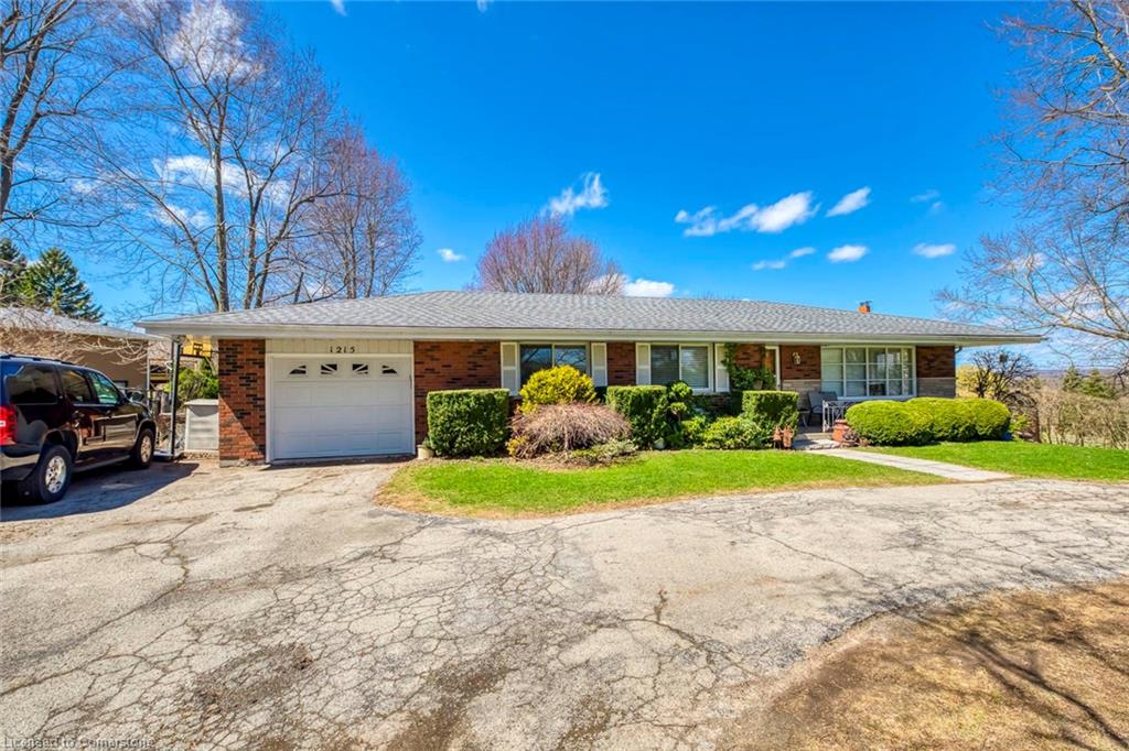 1215 Britannia Road Property Photo 3