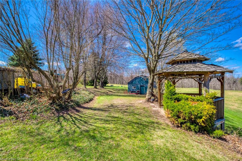 1215 Britannia Road Property Photo 10